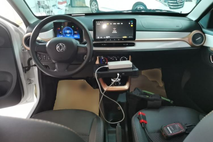 Used Dongfeng NAMMI BOX 2022 Chasing Wind Edition 331 km Standard Model