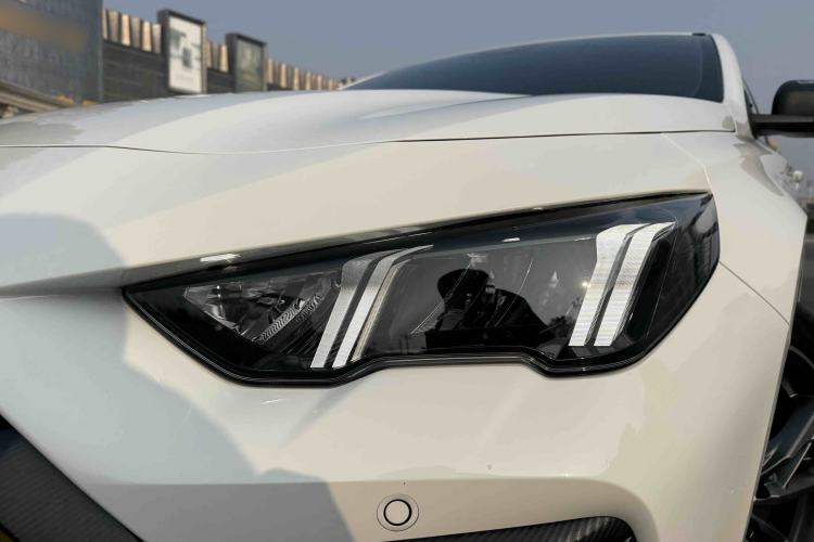 Used GAC Trumpchi EMPOW 2023 270T DCT J16 Version
