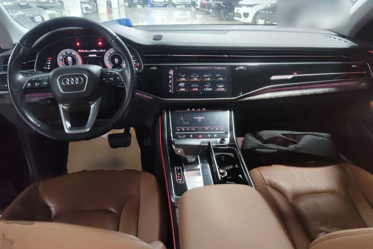 Used Audi Q8 2019 55 TFSI Luxury Dynamic Model