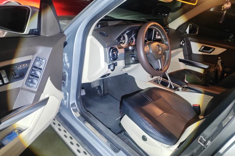 Used Mercedes-Benz GLK-Class 2013 GLK 300 4MATIC Dynamic Edition Driver Seat