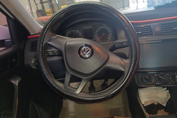 Used Volkswagen Santana 2016 1.6L Manual Fashion Edition
