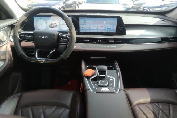 Used Chery Tiggo 8 PLUS 2024 Champion Edition 290TGDI DCT Deluxe Version 5-Seater