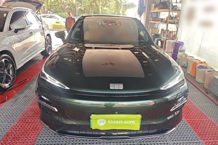 Used Geely Galaxy 8 2025 130km EM-i Deluxe Edition Front