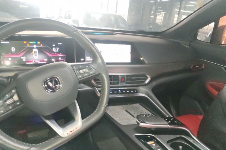 Used CHANGAN UNI-T 2020 1.5T Flagship Version Center Console