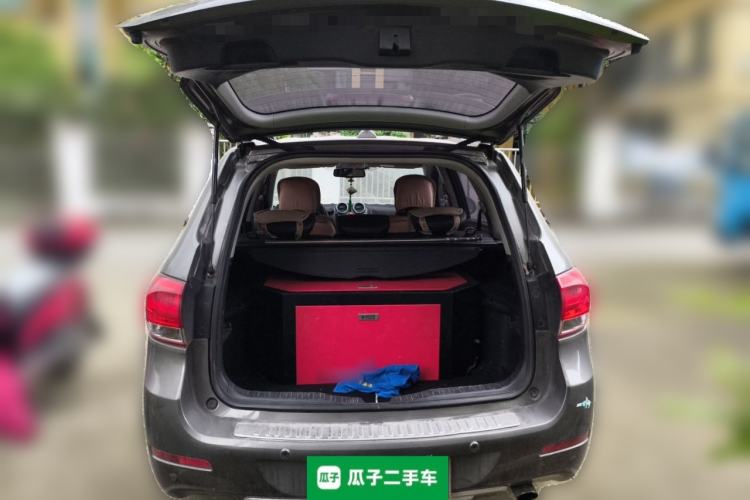 Used Haval H6 2013 Upgraded Model 1.5T Manual 4x4 Elite Version Trunk