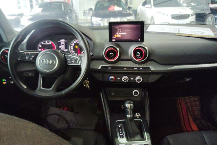 Used Audi Q2L 2018 35 TFSI Launch Exclusive Edition China VI