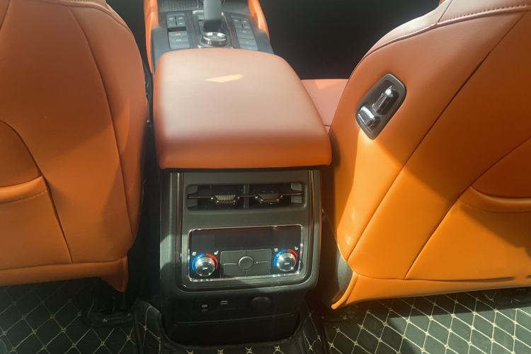 Used Haval H9 2024 2.0T Gasoline All-Wheel-Drive Extreme Edition Interior 4