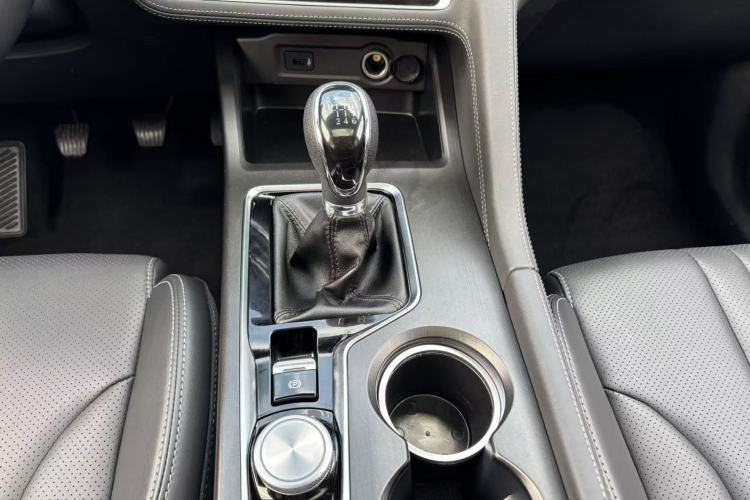 Used Changan CS75 PLUS 2021 1.5T Manual Luxury Version
