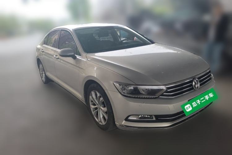 Used Volkswagen Magotan 2017 330TSI DSG Luxury Model
