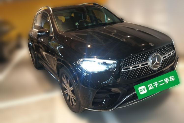 Used Mercedes-Benz GLE 2024 Refreshed GLE 350 4MATIC Stylish Edition Front Right 45 Deg