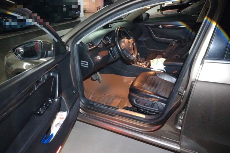 Used Volkswagen Magotan 2012 Facelift 1.8TSI Prestige Model Driver Seat