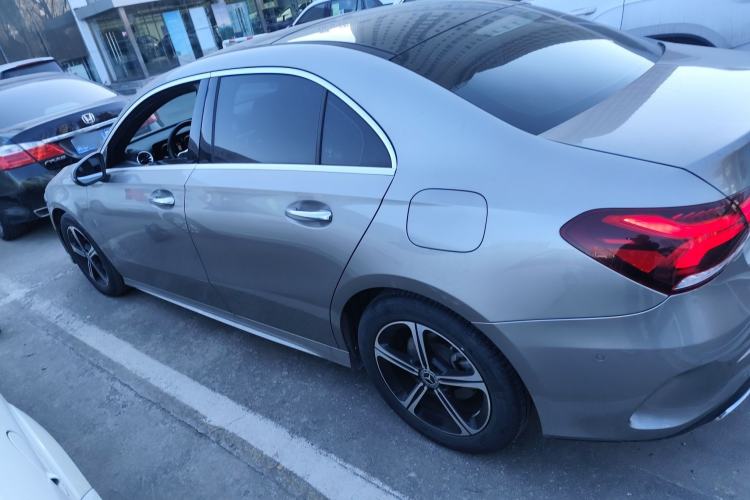 Used Mercedes-Benz A-Class 2022 Revised Version A 200 L Sport Sedan Fashionable Style