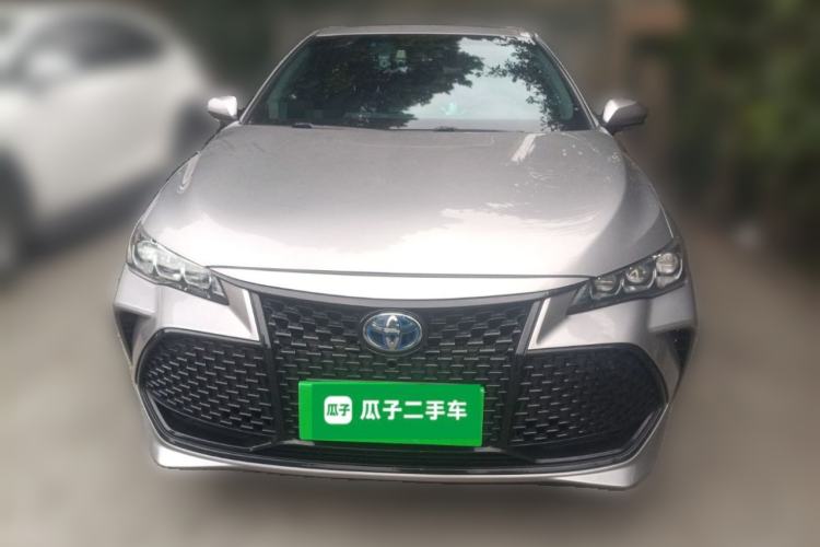 Used Toyota Avalon 2019 Dual-Engine 2.5L Luxury Edition China VI Standard