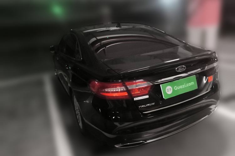 Used Ford Taurus 2015 EcoBoost 245 Luxury Model Rear Left 45 Deg