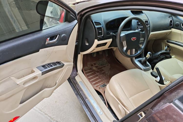 Used Geely Auto Classic Emgrand 2013 Sedan 1.5L Manual Elite Model
