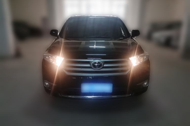 Used Toyota Highlander 2013 2.7L Two-Wheel Drive 7-Seater Zijin Edition Front