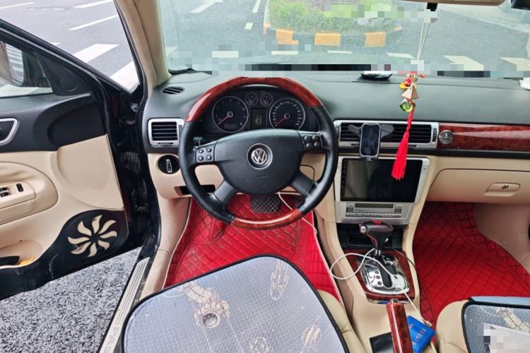 Used Volkswagen Passat 2009 1.8T Automatic Luxury Edition Steering Wheel