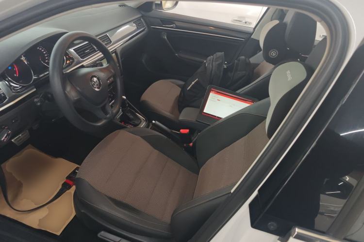 Used Volkswagen C-TREK 2017 1.6L Automatic Comfort Model Left Front Seat