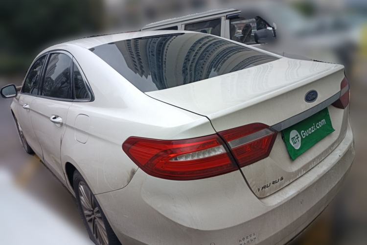 Used Ford Taurus 2015 EcoBoost 245 Fashion Edition