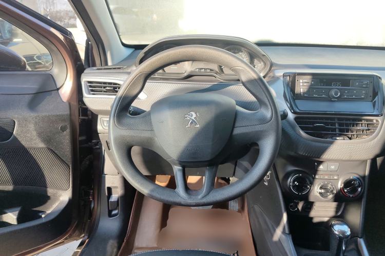 Used Peugeot 2008 2014 1.6L Automatic Trend Edition Steering Wheel