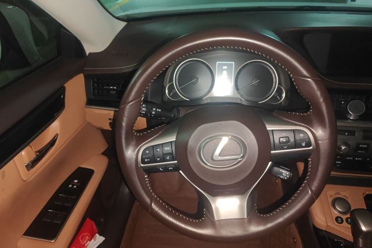 Used Lexus ES 2015 200 Elite Edition
