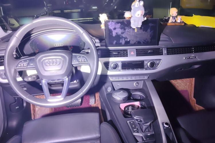 Used Audi A5 2021 Sportback 45 TFSI quattro Prestige Dynamic Edition Center Console