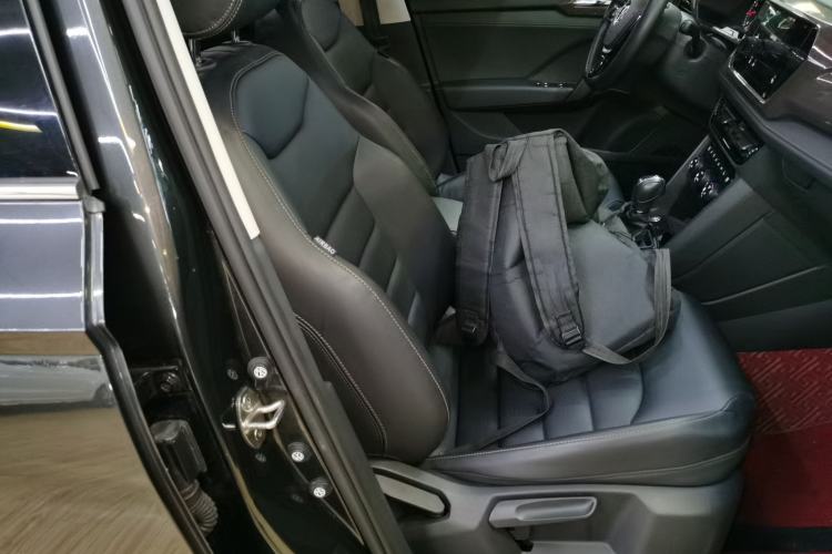 Used Volkswagen Tharu 2020 280TSI Two-Wheel Drive Luxury Plus Version China VI Standard
