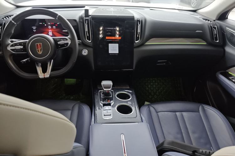 Used Hongqi HS3 2023 2.0T All-Wheel-Drive Youwei Version Center Console