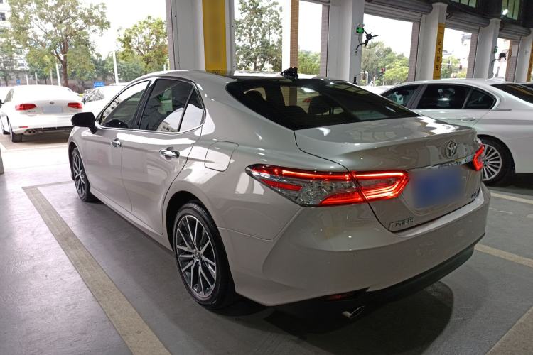 Used Toyota Camry 2021 2.5G Luxury Edition Rear Left 45 Deg