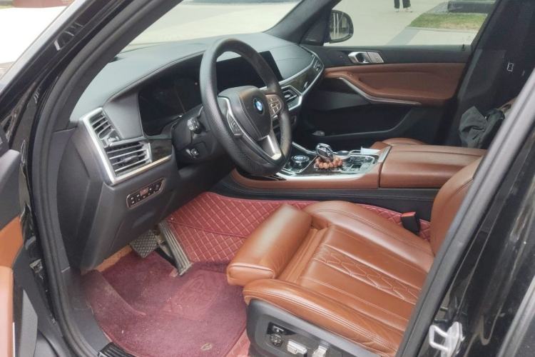 Used BMW X7 