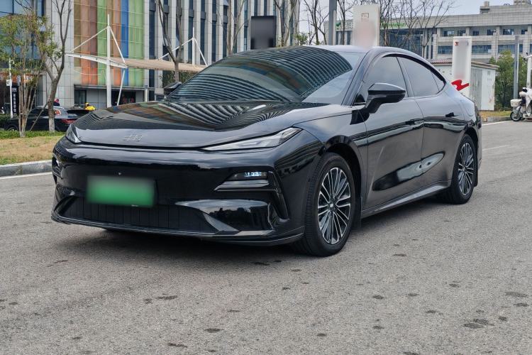 Used Geely Galaxy Galaxy 8 2025 130km EM-i Deluxe Edition