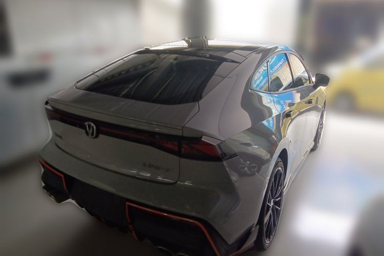 Used CHANGAN UNI-V 2022 1.5T Sport Edition Rear Right 45 Deg