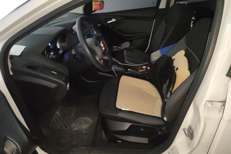 Used Ford Focus 2012 Hatchback 1.6L Automatic Comfort Model Driver Seat