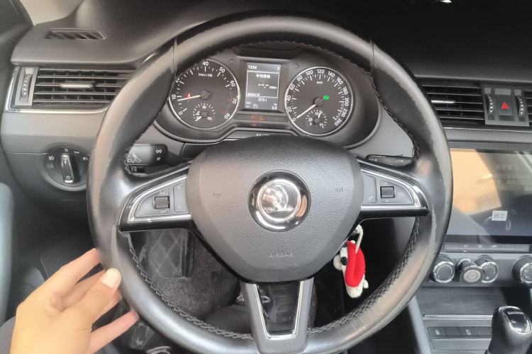 Used Skoda Octavia 2017 1.6L Automatic Smart Drive Edition