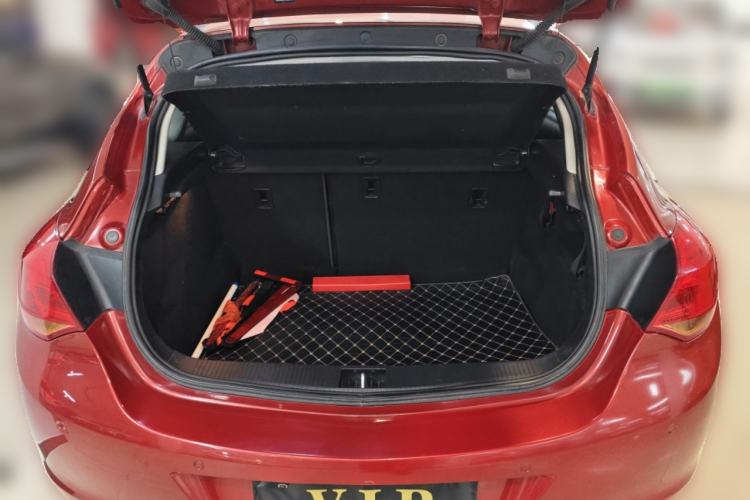 Used Buick GT 2014 XT 1.6L Automatic Fashion Edition Trunk