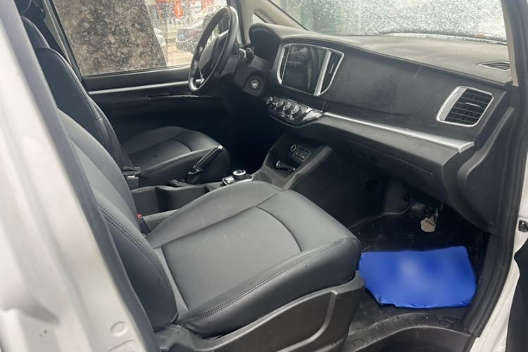 Used FORTHING Lingzhi M5 2022 Standard Version Base Model 7 Seats
