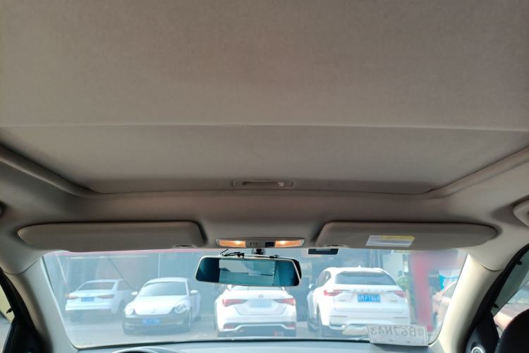 Used Mitsubishi Outlander 2018 2.0L Two-Wheel-Drive Jiale Edition 7-Seater