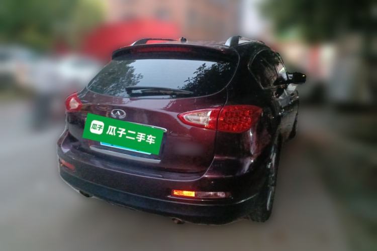 Used Infiniti QX50 2013 2.5L Two-Wheel-Drive Elegant Edition