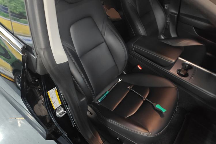 Used Tesla Model 3 2022 Rear-Wheel-Drive Version Right Front Seat