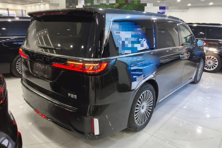 Used VOYAH Dream 2025 PHEV Four-Wheel-Drive Flagship Kunpeng Edition