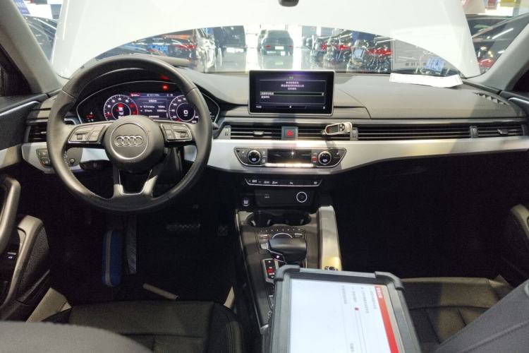 Used Audi A4L 2018 30th Anniversary Edition 40 TFSI Fashion Model