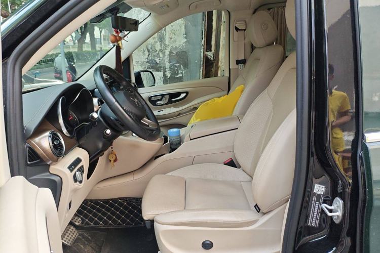 Used Mercedes-Benz V-Class 2022 V 260 L Long-wheelbase Luxury Edition