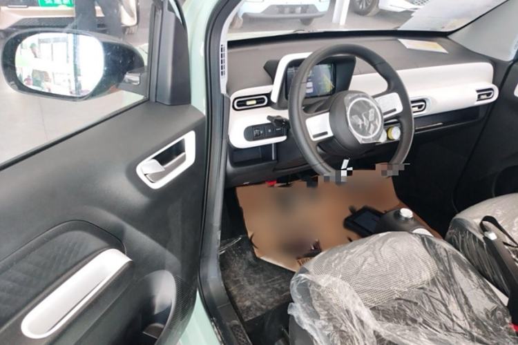 Used Wuling Hongguang MINIEV 2024 3rd Generation 215km Youth Edition