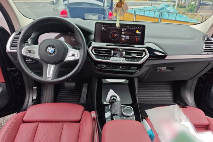 Used BMW X3 2023 xDrive25i M Sport Package Center Console