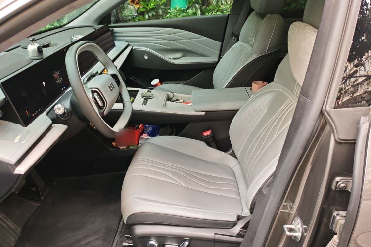 Used Geely Galaxy E8 2024 665 km Range Rear-Drive Starship Long-Range Version Left Front Seat