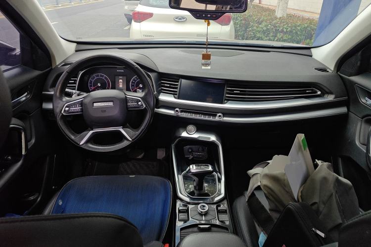 Used Haval H6 2017 Blue Label 2.0T Automatic Two-Wheel Drive Smart Edition
