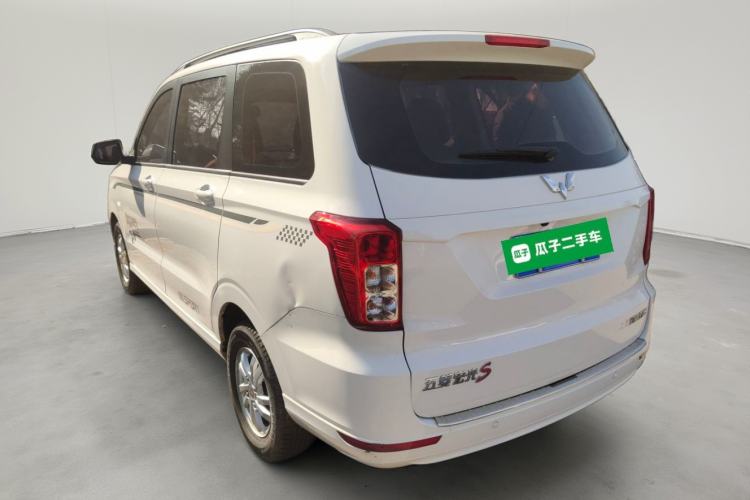 Used Wuling Hongguang 2019 1.5L S Comfort Edition China VI LAR
