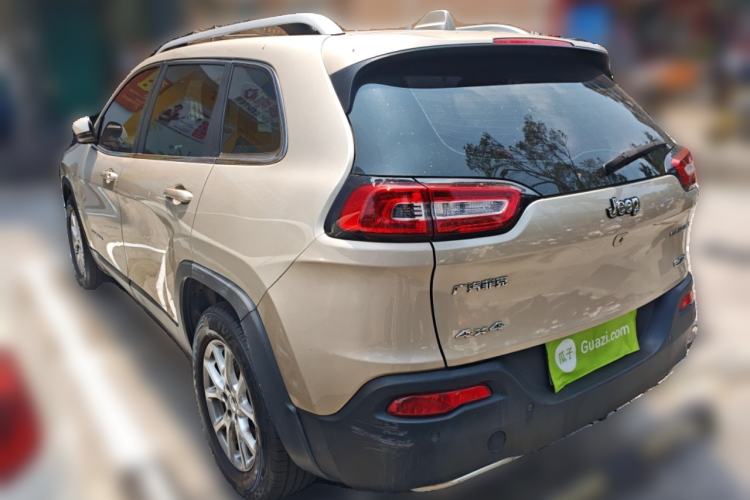 Used Jeep Cherokee 2016 2.4L Professional Edition Rear Left 45 Deg