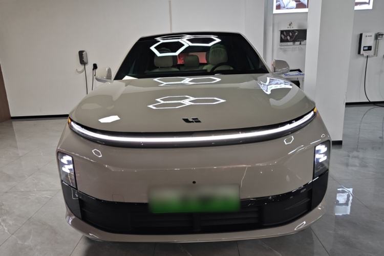Used Li Auto L6 2024 Pro Model Front