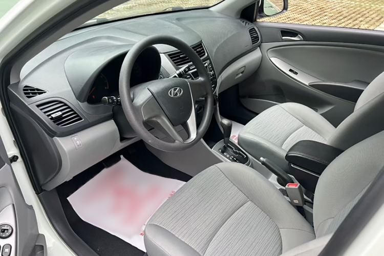 Used Hyundai Verna (older generation) 2014 1.4L Automatic Smart GLS
